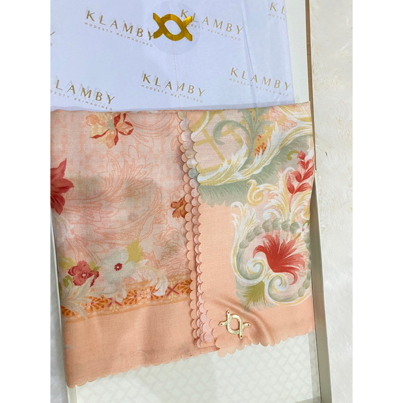 wearingklamby royal scarf