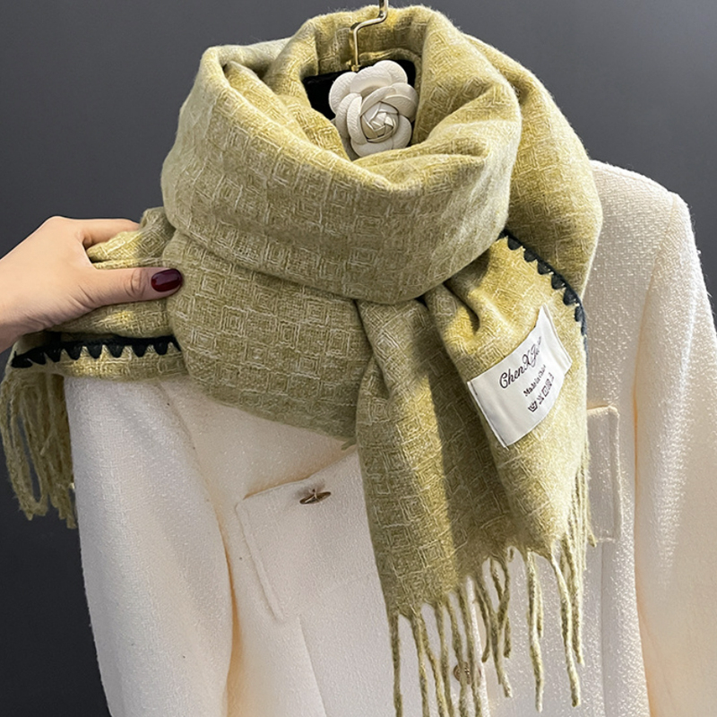 Syal &quot;Nagita&quot; 60 x 190 Anggun motif yang mewah Bahan High Grade Cashmere Immitation