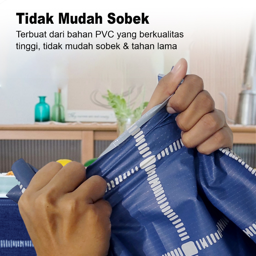 Taplak Meja Makan Motif Kotak Terbaru Ukuran 137x100cm Bahan PEVA Tebal Premium Anti Air Perlengkapan Dekorasi Rumah Tangga Import - D15-3A - 88_Blanketstore