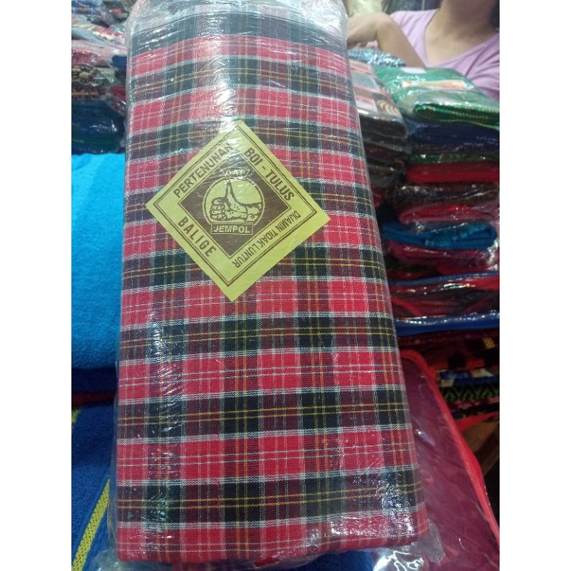 Sarung Balige (mandar tenun balige)