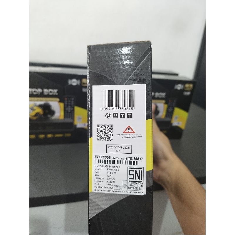 set top box Maxtron and evercoss