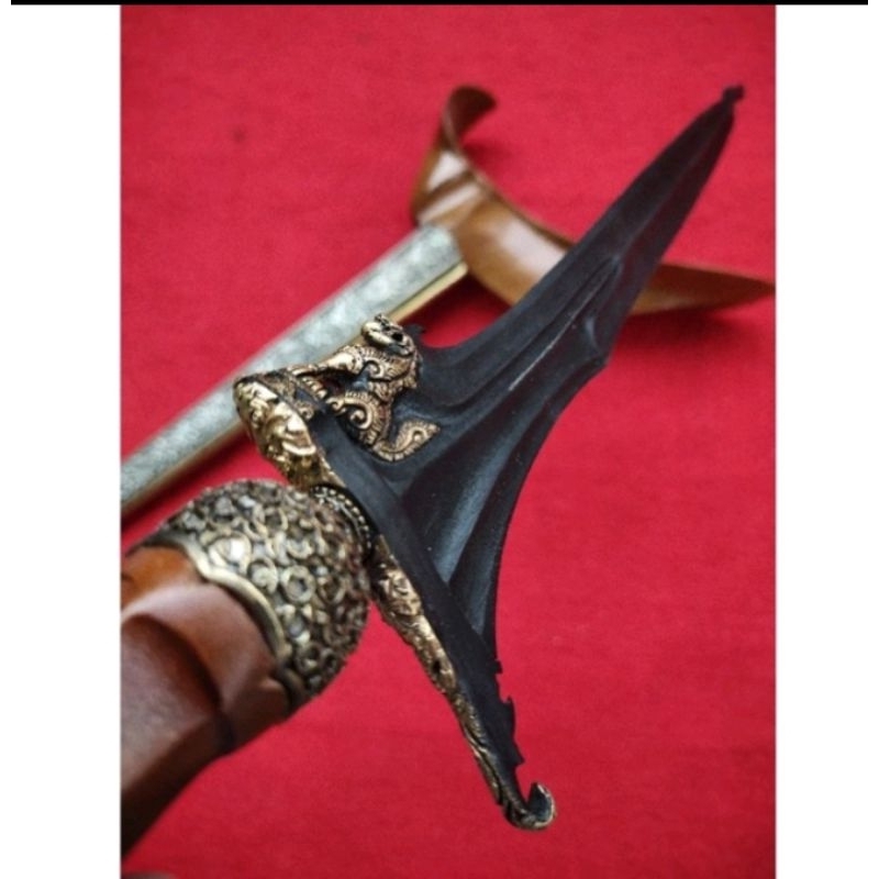 keris singo barong sinebo damar murup kinatah sepuh emas