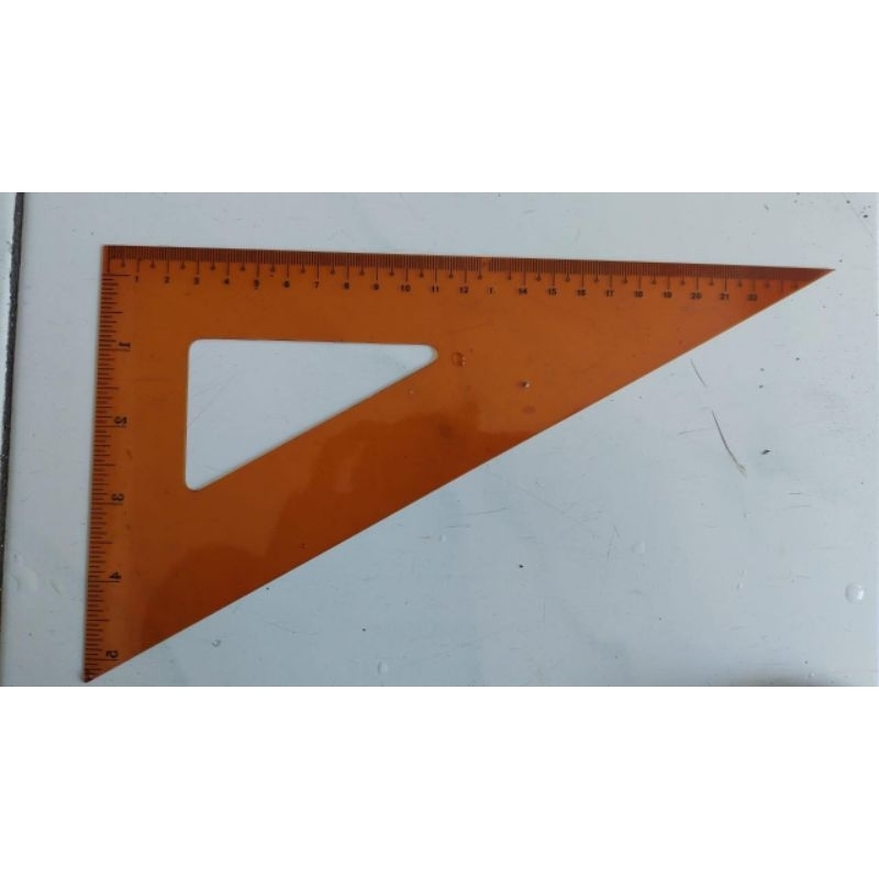 

MISTAR SEGITIGA 23 CM PLASTIK / PENGGARIS SUDUT SIKU STAR