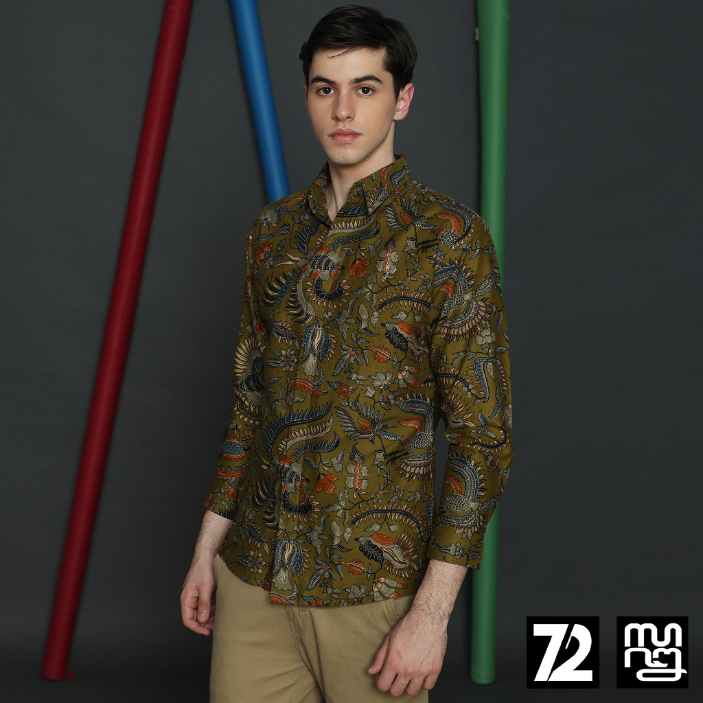 KEMEJA BATIK PRIA Katun Lengan Panjang Slimfit Motif Burung Duri Warna Hijau 723352 Cap 72 - Baju Kemeja Atasan Pakaian Setelan Batik Pria Cowok Laki Laki Remaja Keluarga Kantor Lengan Panjang Modern Slimfit Slim Fit Premium Kekinian