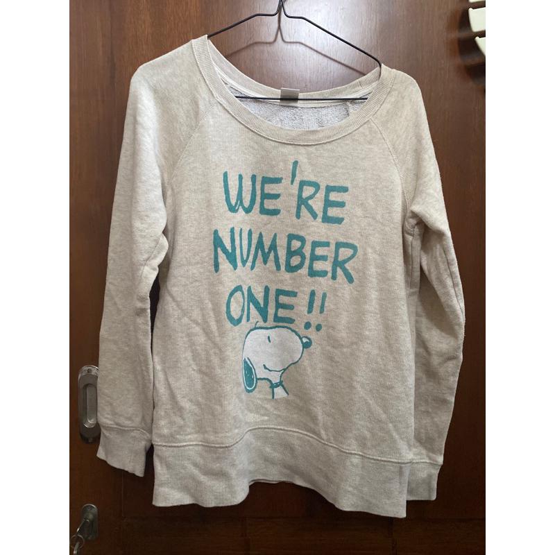snoopy uniqlo sweater