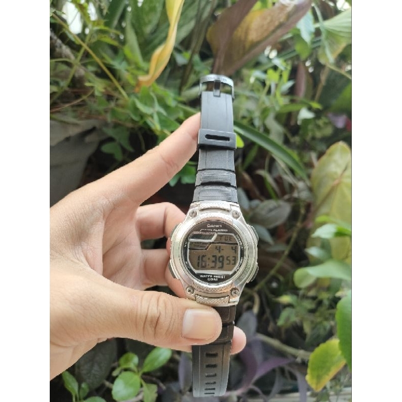 Casio W-212H jam tangan bekas second