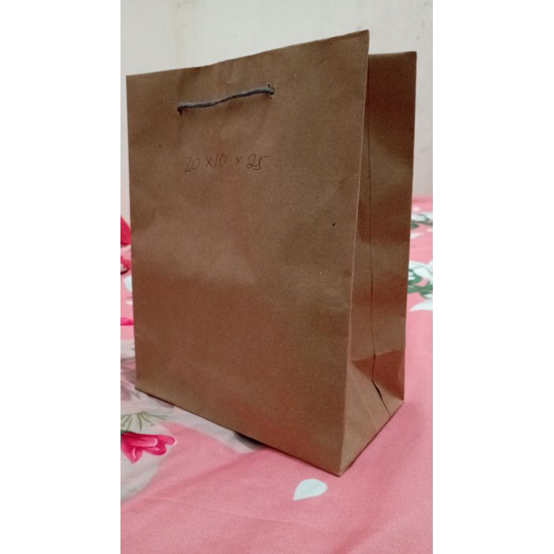

Tas Paper Bag Ukuran 20x10x25