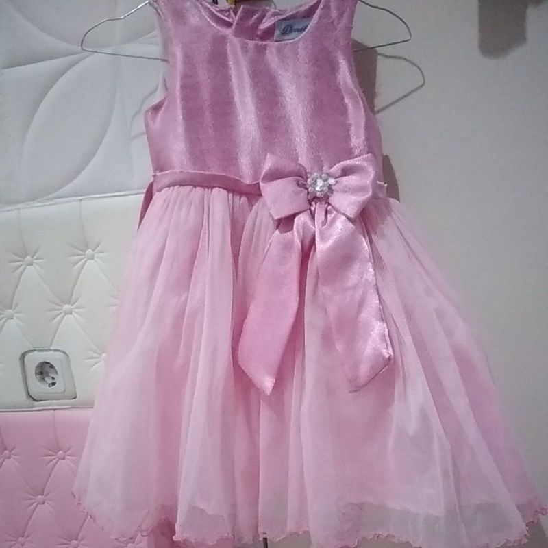 preloved dress / gaun brand Donita