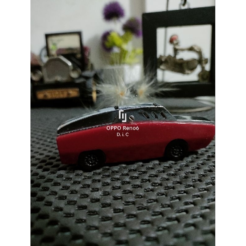 korek gas jadul  royal chart mini car