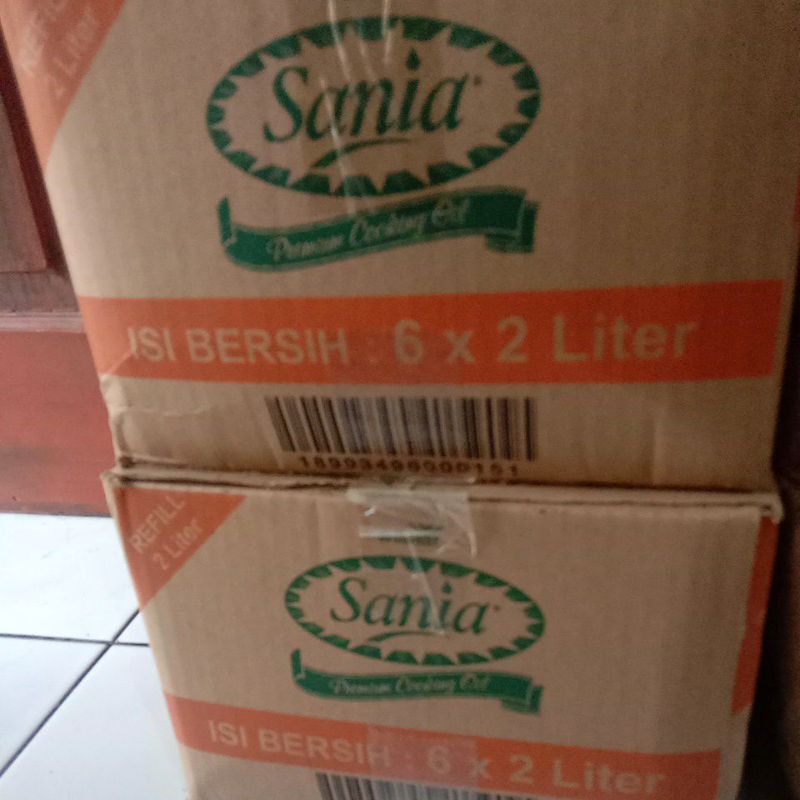 

minyak goreng sania 2L isi 6pc