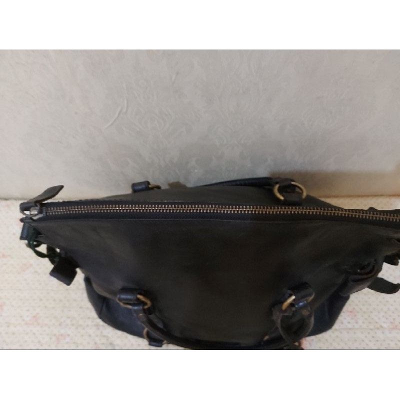 tas sandang wanita kulit asli merk Abekani