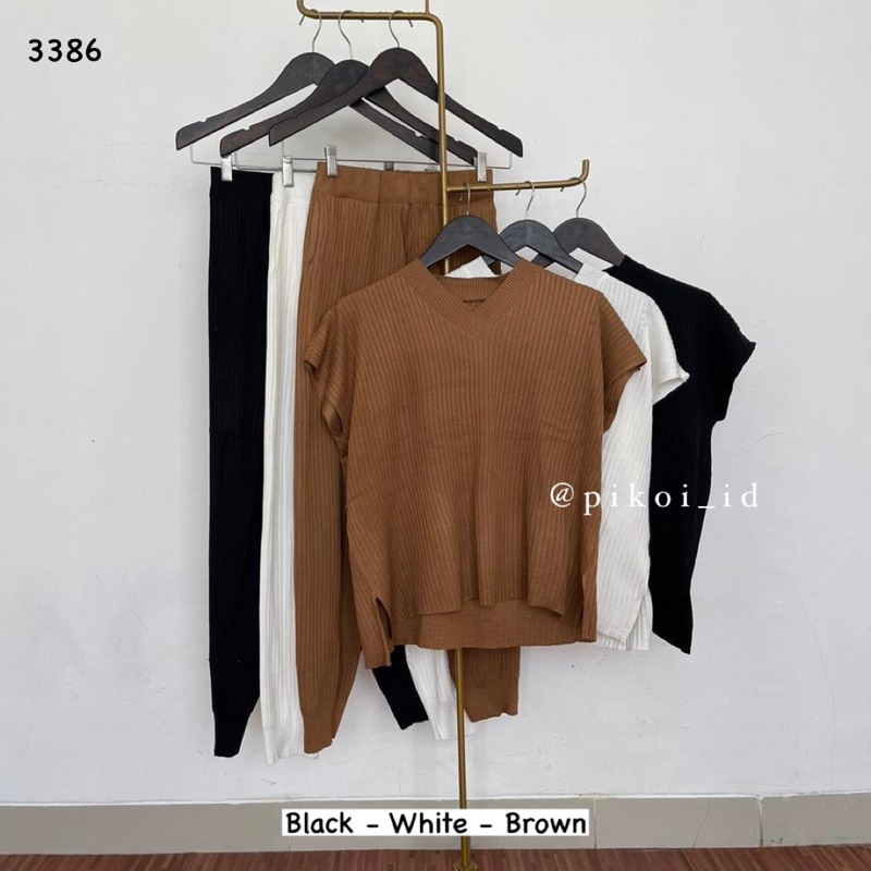 Setelan knit premium bangkok / Set knit wanita celana panjang putih / baju lengan pendek hitam 3386