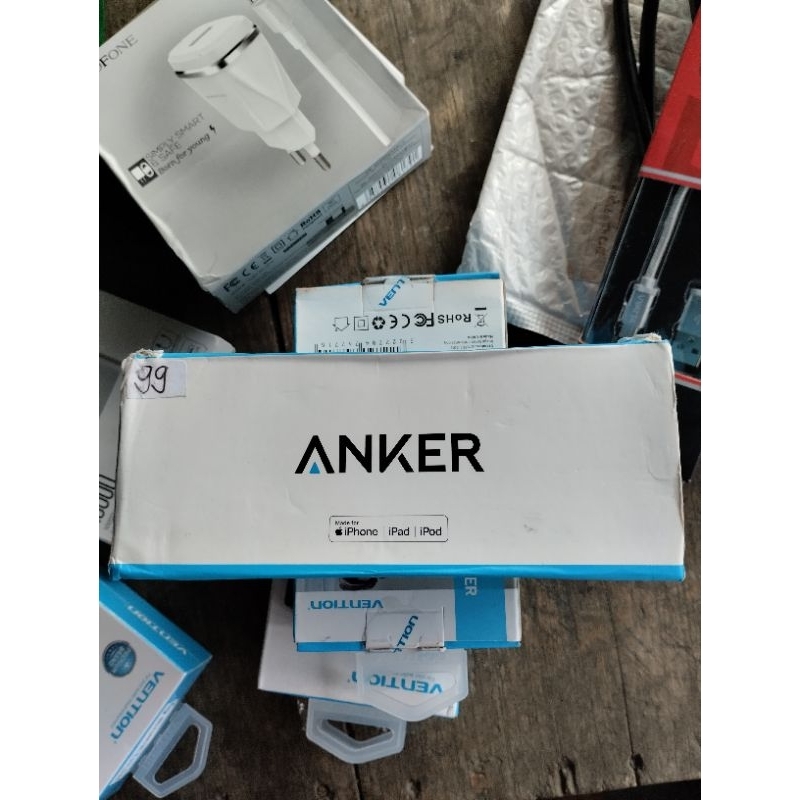 Anker A8122