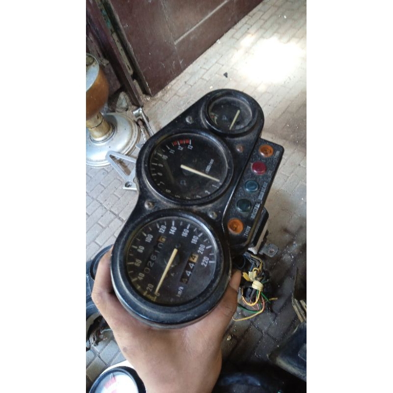 SpeedometerYamahaTZM150