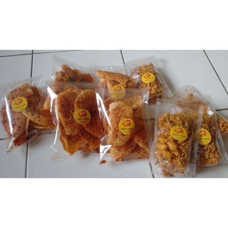 

krupuk opak rasa pedas gurih