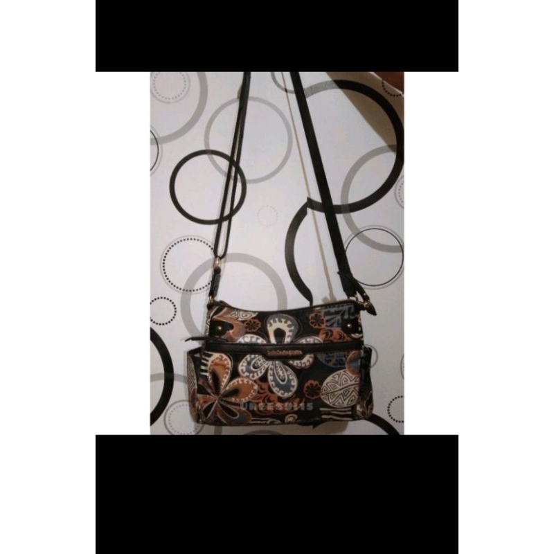 Tas Sling Bag Wanita Cantik Preloved/Monza{BOOKED}