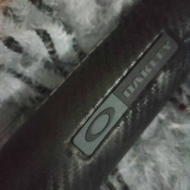 OAKLEY SPORT BOX KOTAK KACA MATA SUN GLASSES EYE WEAR POLARIZED CARBON  METAL TITANIUM GOLD DUST BAG