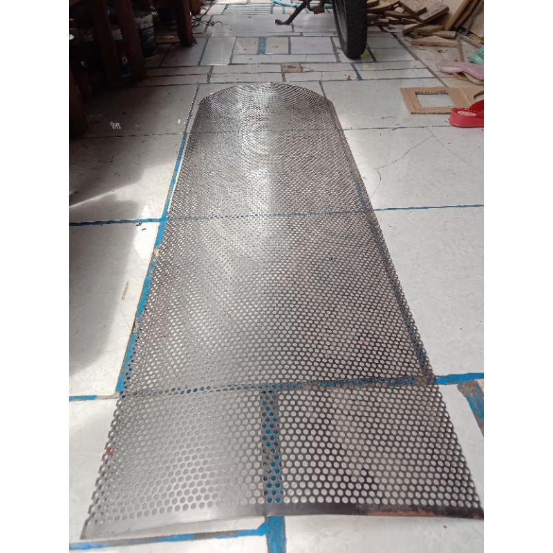 ram grill speaker 35cm x73cm lubang motif segi 6