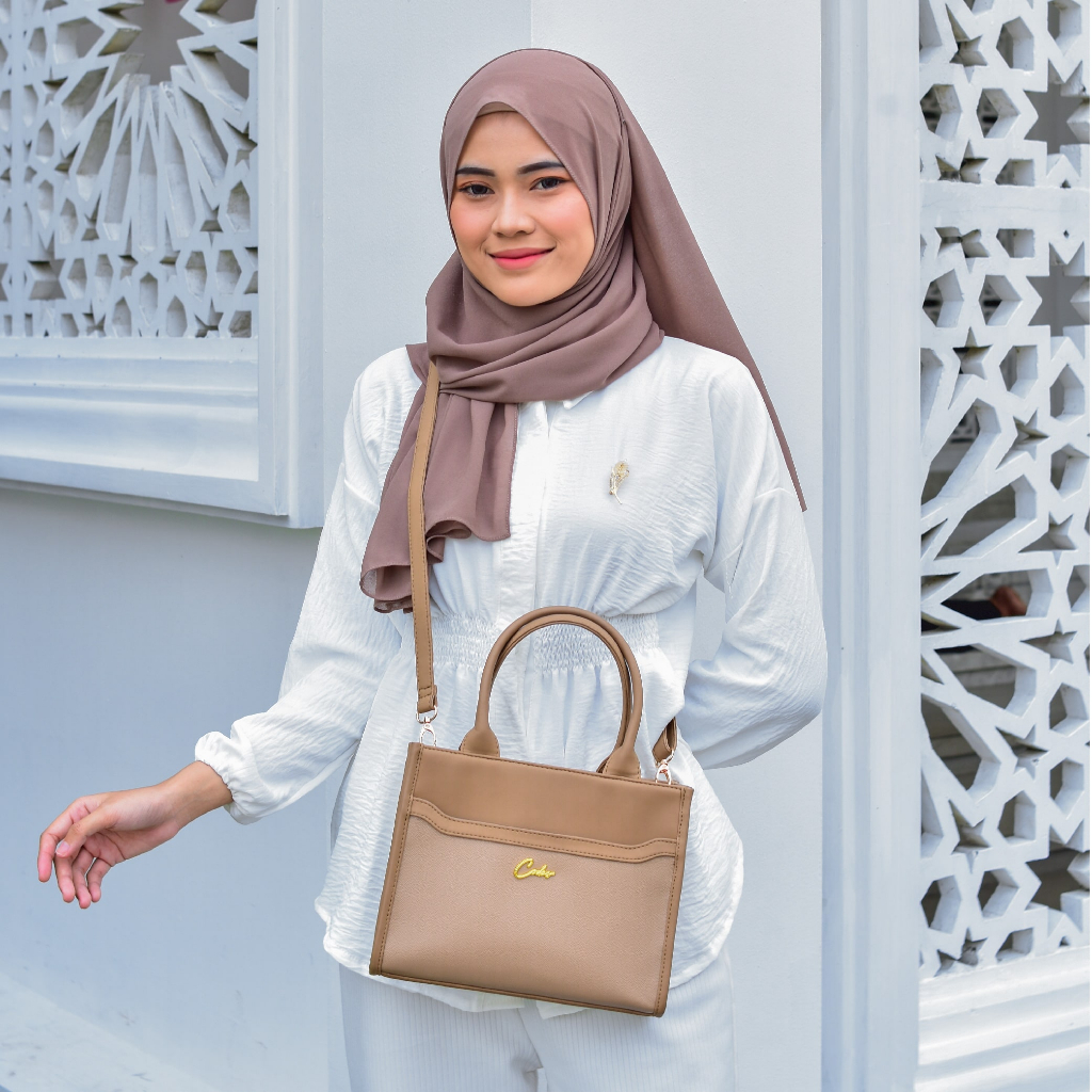 CABS – SLING BAG WANITA TIPE EVELYN