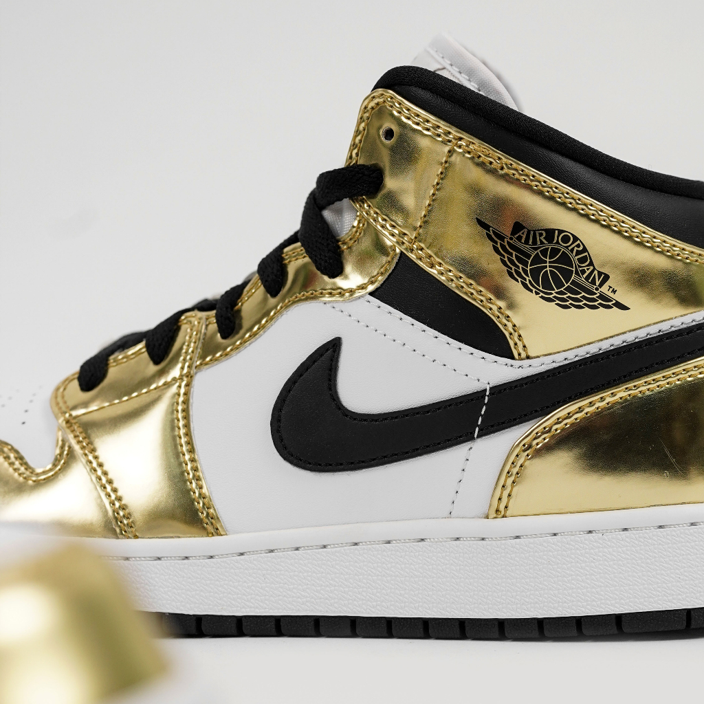 Air Jordan 1 Mid White Metallic Gold GS