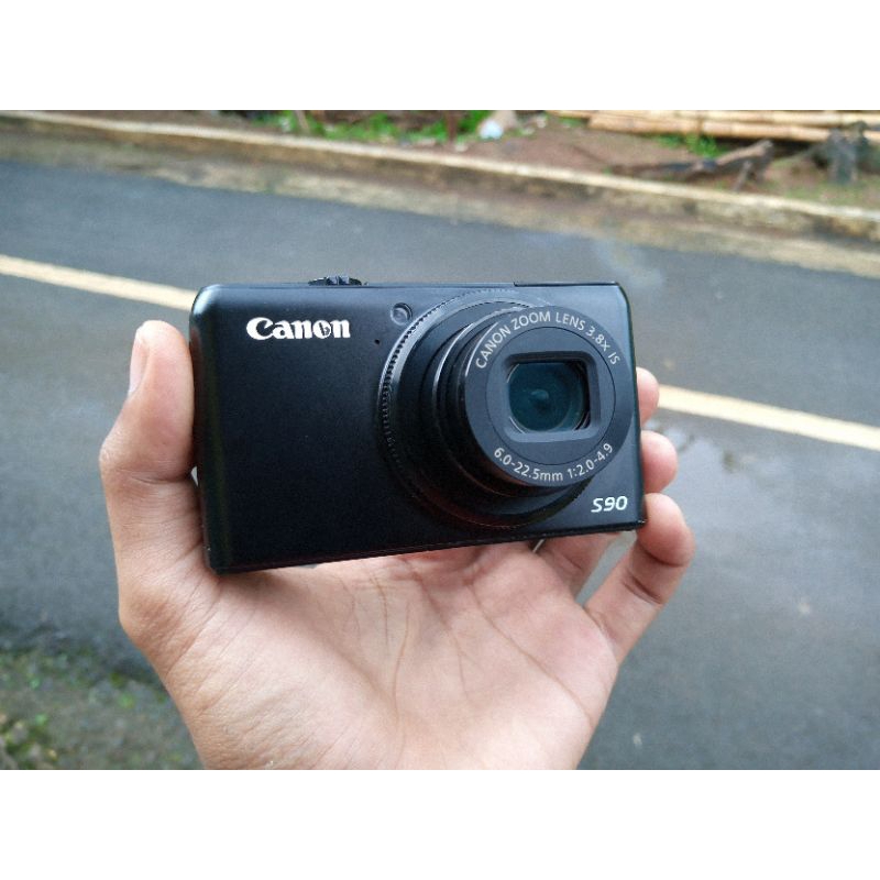 kamera pocket canon powershot S90 bekas second