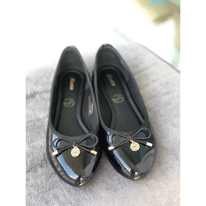 Preloved Flat Shoes BATA