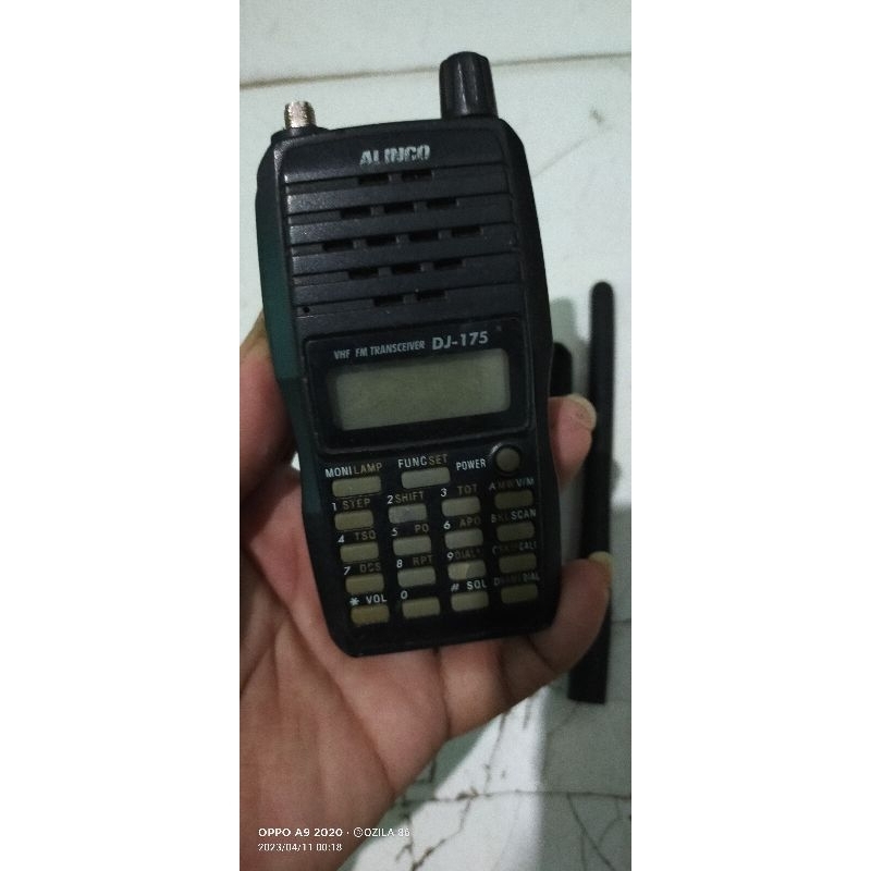 HT Alinco DJ-175 VHF