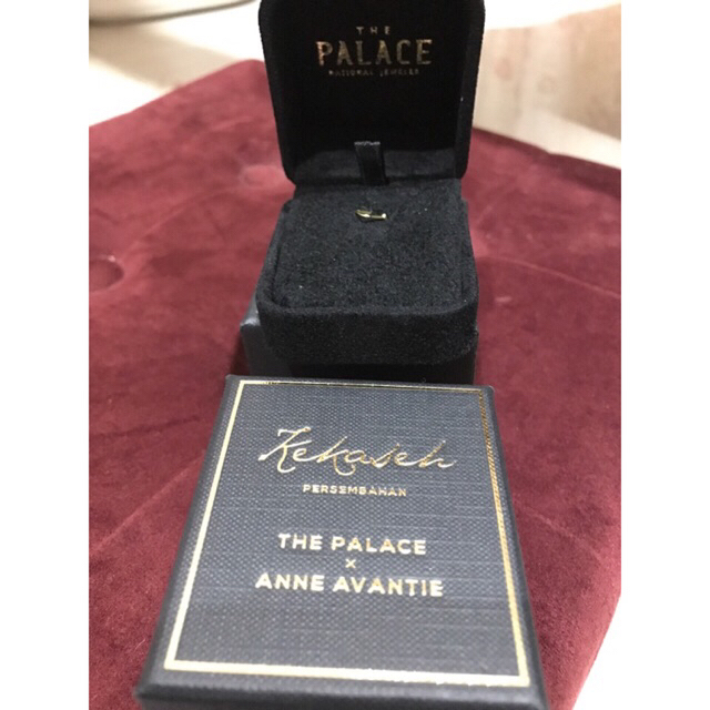 SALE Special edition  Box Liontin / Anting The Palace x Anne avantie