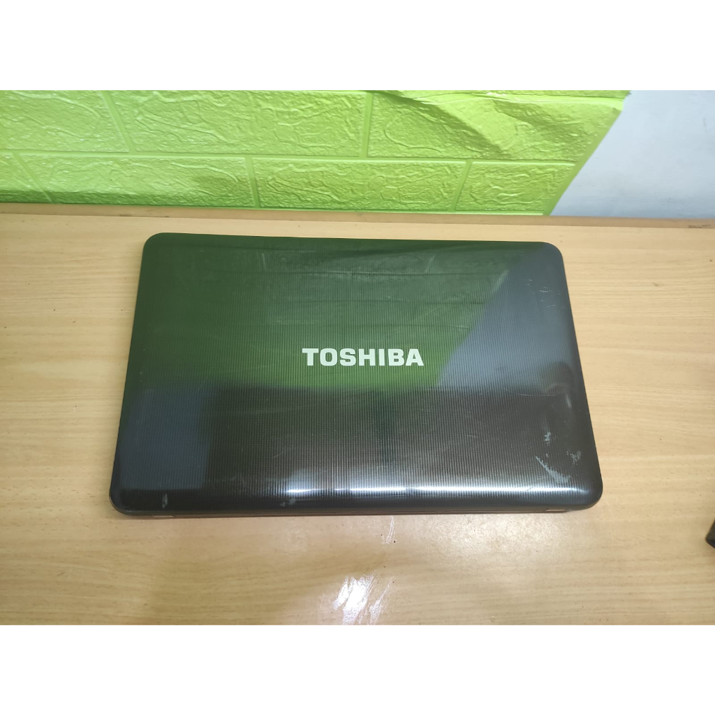 Casing Case Cassing Kesing Laptop Toshiba C850 C850D