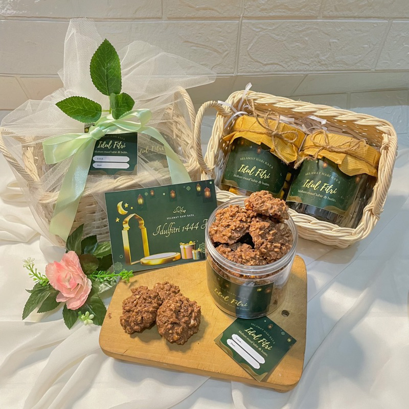 

Bucket Hampers Lebaran Makassar