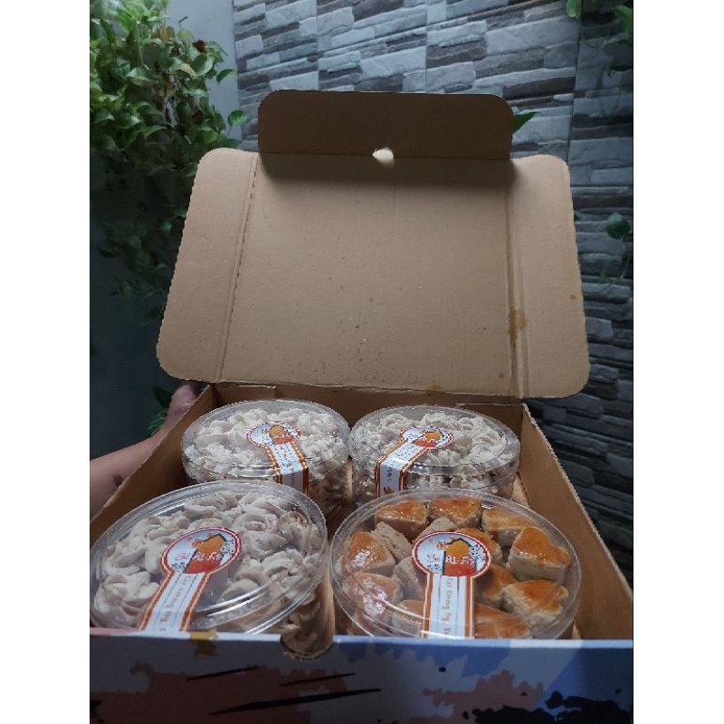 

Kue Kering Lebaran (Ny. Suharti)