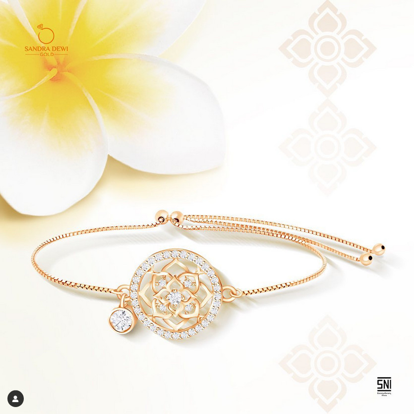 GELANG TANGAN RANTE EMAS SERUT SANDRA DEWI GOLD RADIANTZ COLLECTION BUNGA LOTUS ANGGUN SEKALI