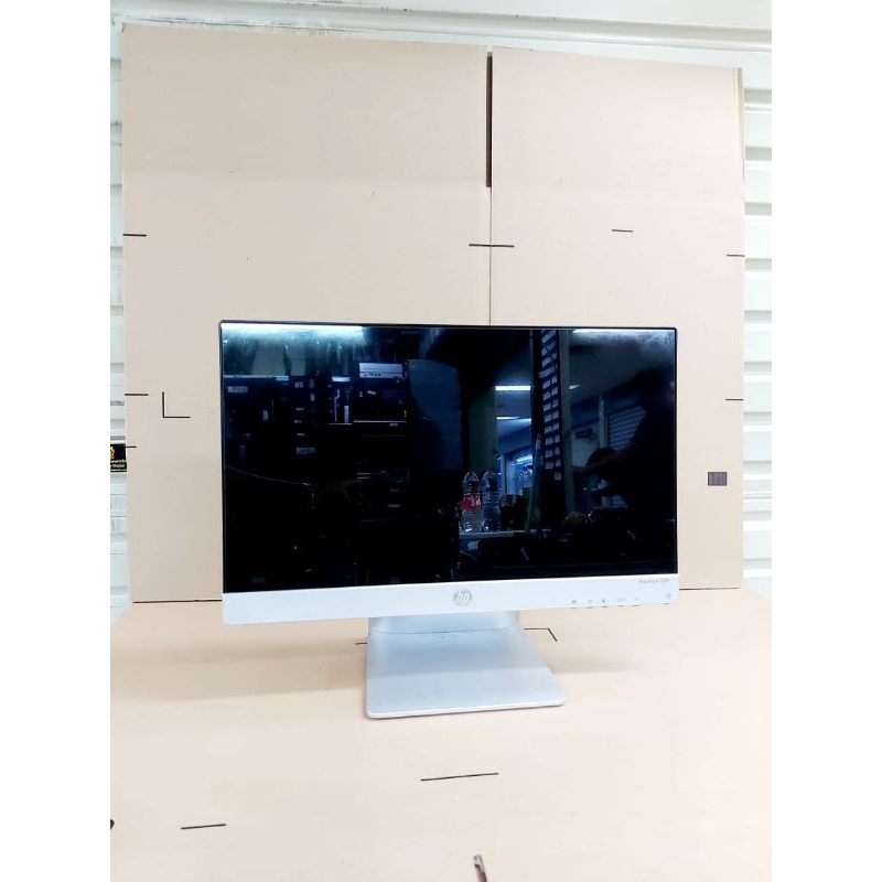 MONITOR LED 20 INCHI IPS WIDE SCREN BERGARANSI