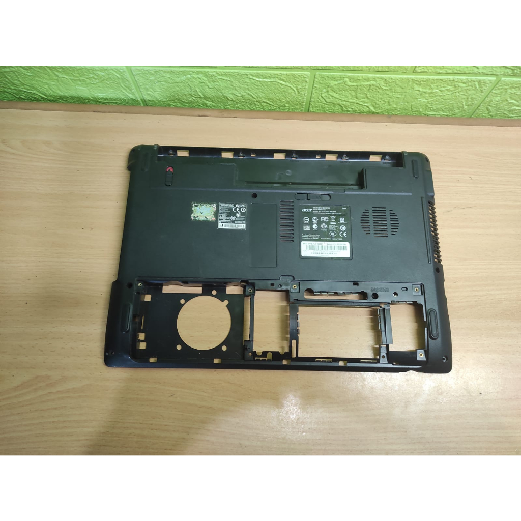 Kesing Casing Bawah Bottom Case Laptop Acer 4741 4741Z