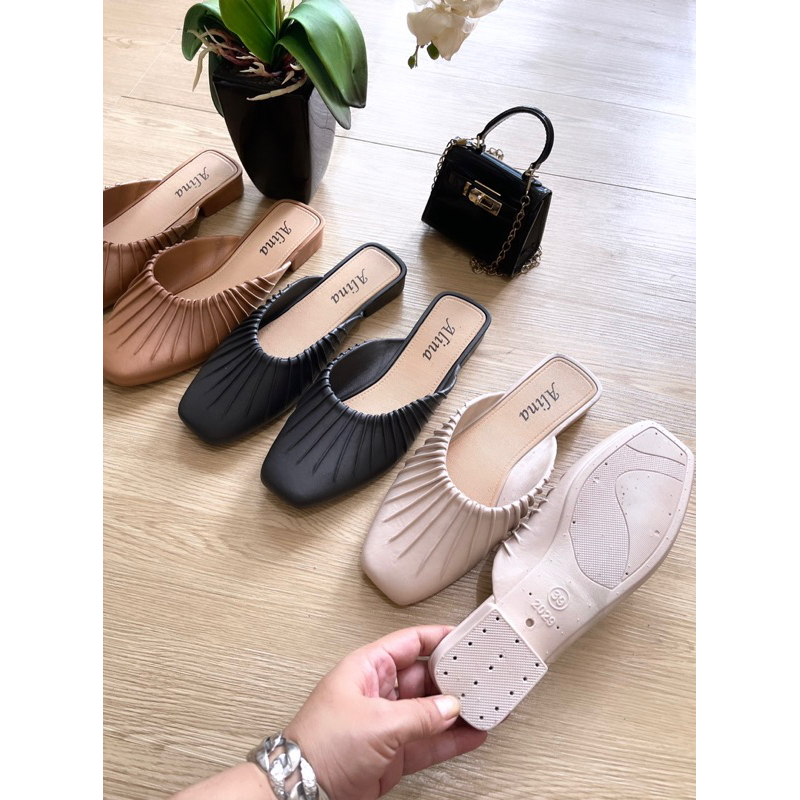 GJAZ SANDAL MULES HAVANA JELLY PCU IMPORT