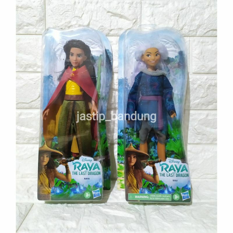 Hasbro Disney Princess Raya And The Last Dragon Raya Fashion Doll / Hasbro Disney Princess Raya And 