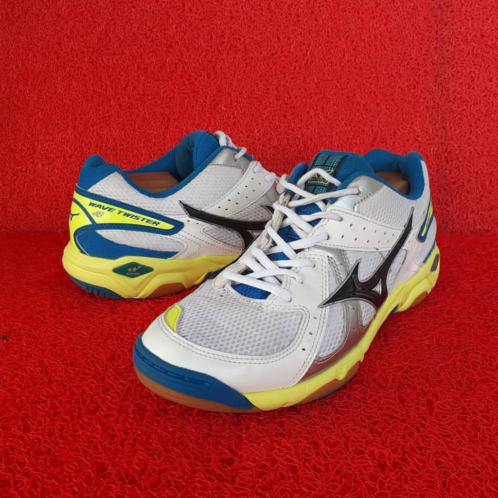 mizuno wave twister 4 white sepatu volley original