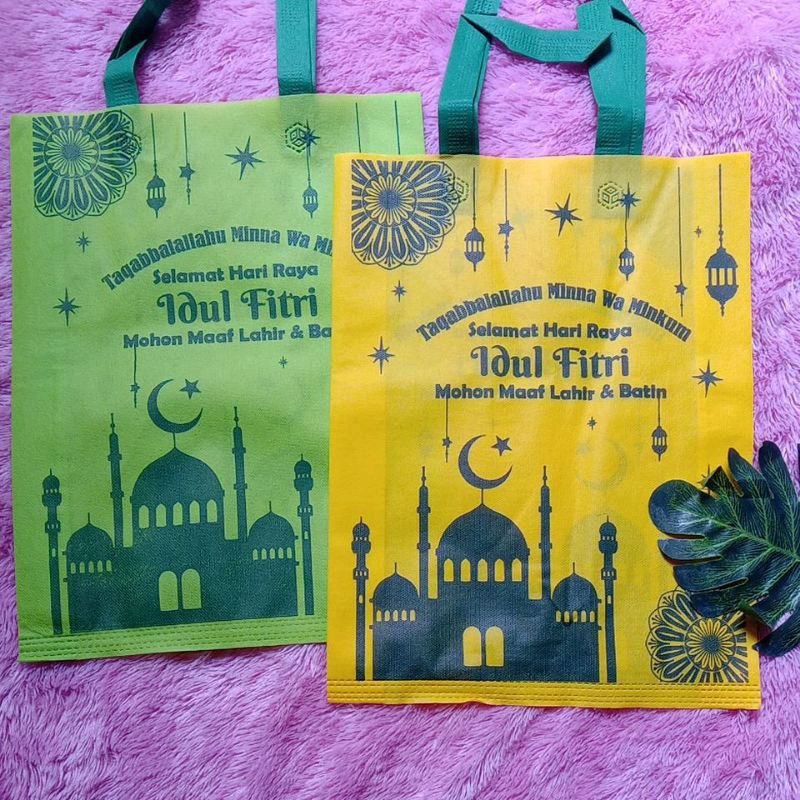 

Tas parcel lebaran besar 30x40x8 cm / goodiebag lebaran sablon 2 sisi / tas spundbond terbaru