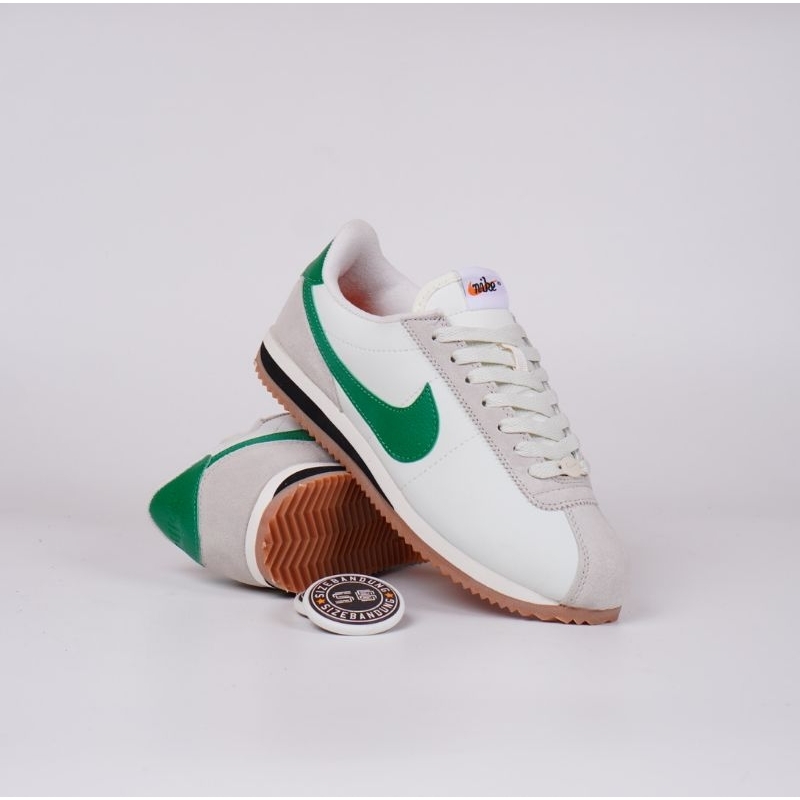 Sepatu Nike Cortez Aloe Verde White Green Gum