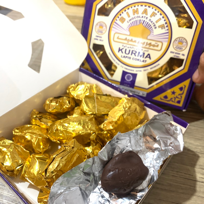 

KURMA LAPIS COKLAT BIN AFIF isi 20pc KurCok Cokelat Korma Chocolate Dates Binafif CokKur Hadiah Oleh