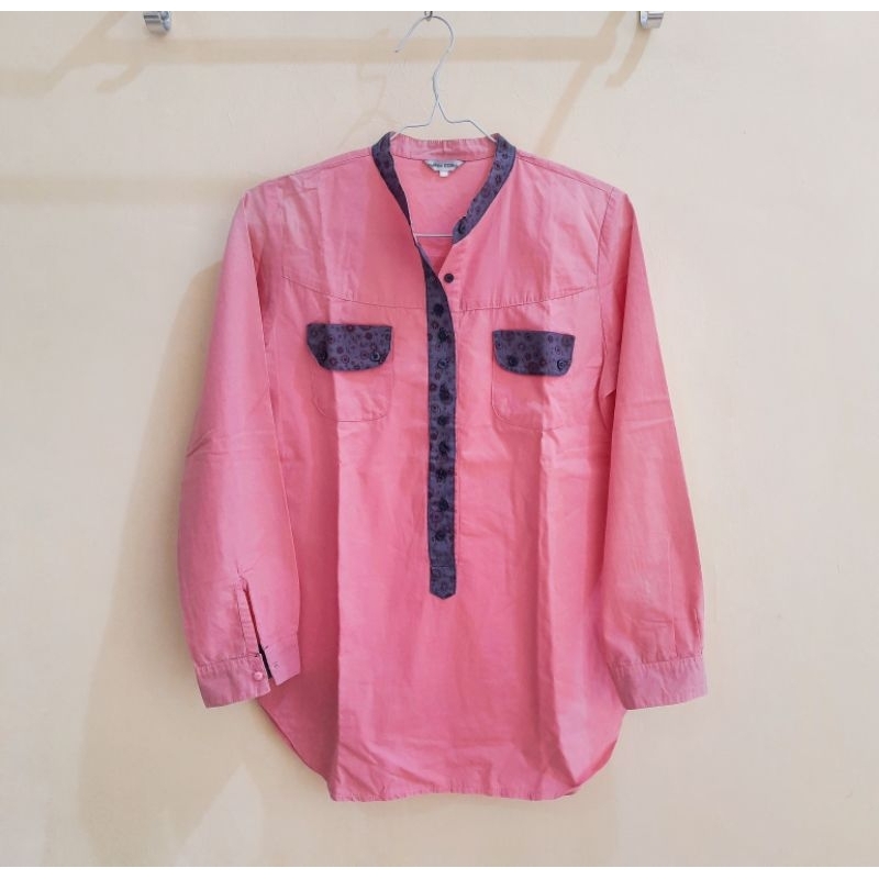 Kemeja Wanita Blouse Tunik - Three Coins [Preloved]