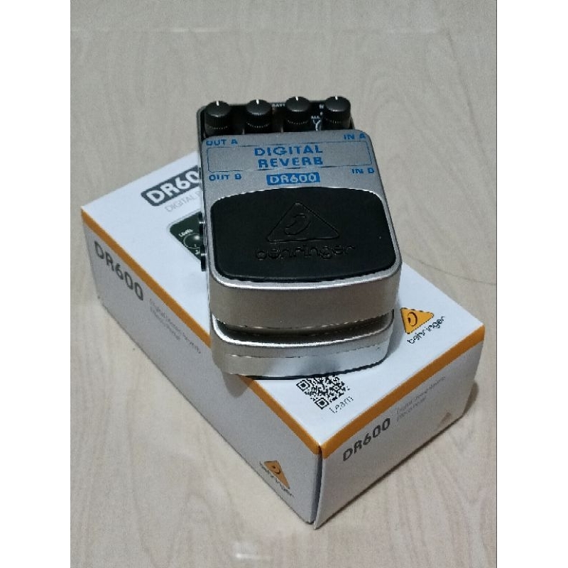 Behringer Digital Reverb Stompbox Efek Gitar