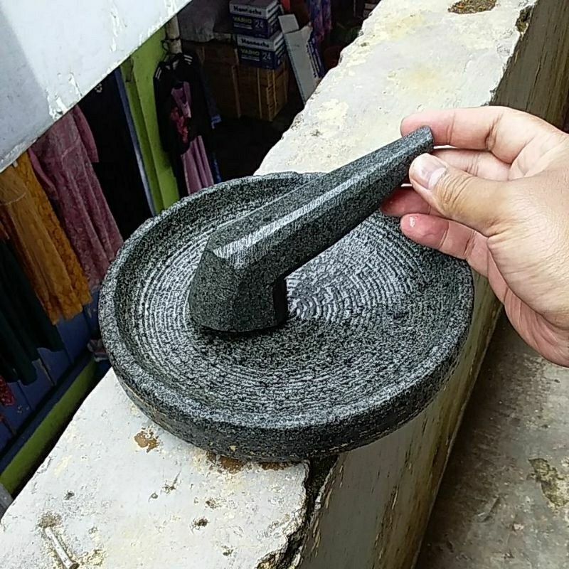cobek / ulekan / gilingan cabe 100% batu asli diameter 20cm