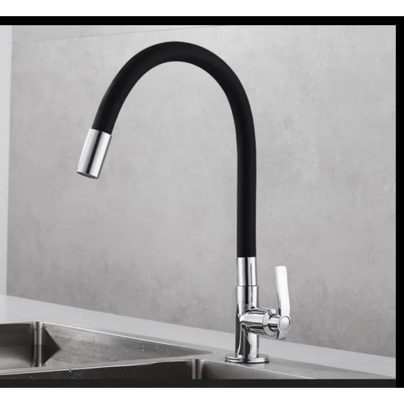 Kran Angsa Fleksibel meja hitam