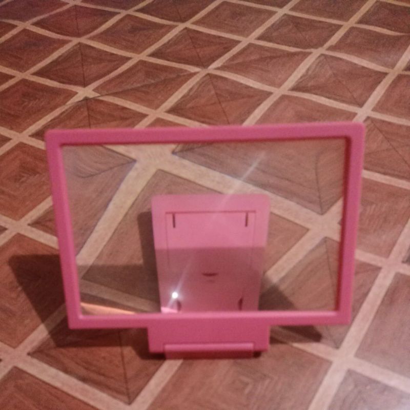 Enlarged screen 3D lebar