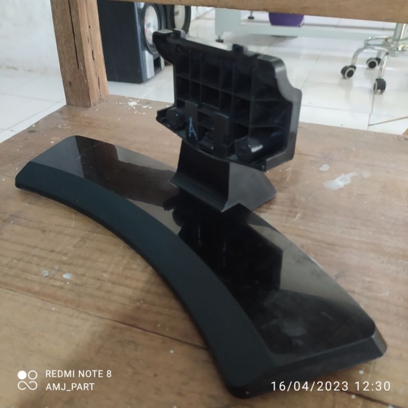 kaki tv led lg 24mt48af-22mt48af