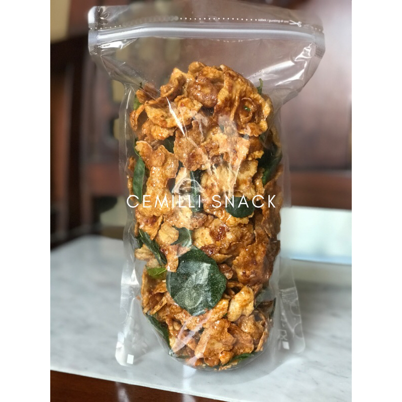 

Snack Emping Thailand Pedas Manis Daun Jeruk