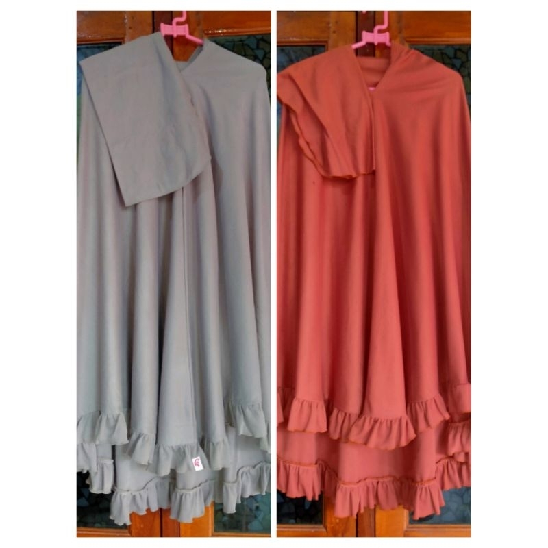 galeri tigaH PRELOVED Kerudung Hijab Khimar Bergo Jumbo merk Kiciks Muslimah Azmeela bahan tebal dap