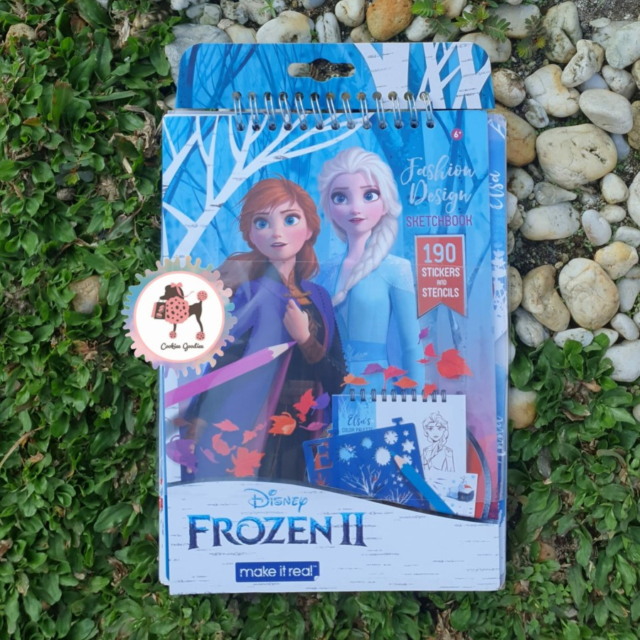 

Disney Frozen 2 Fashion Design Sketchbook