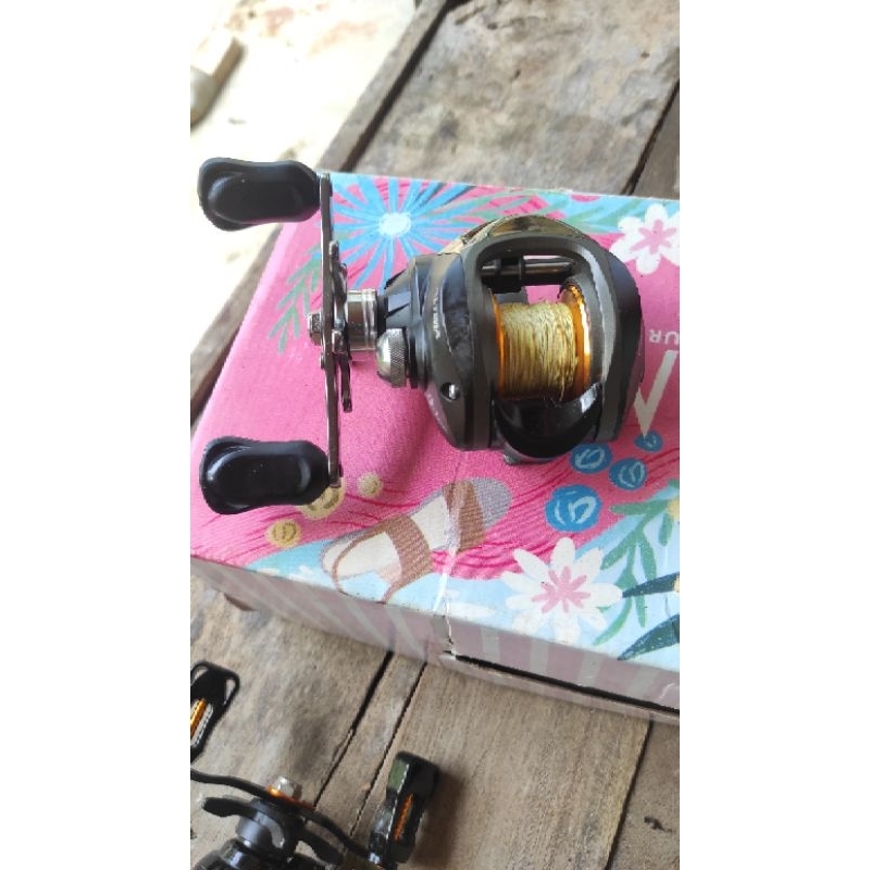 2buah reel baitcasting dmkaltima+sougayilang